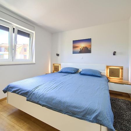 Apartments Nadica Deluxe Malinska Extérieur photo