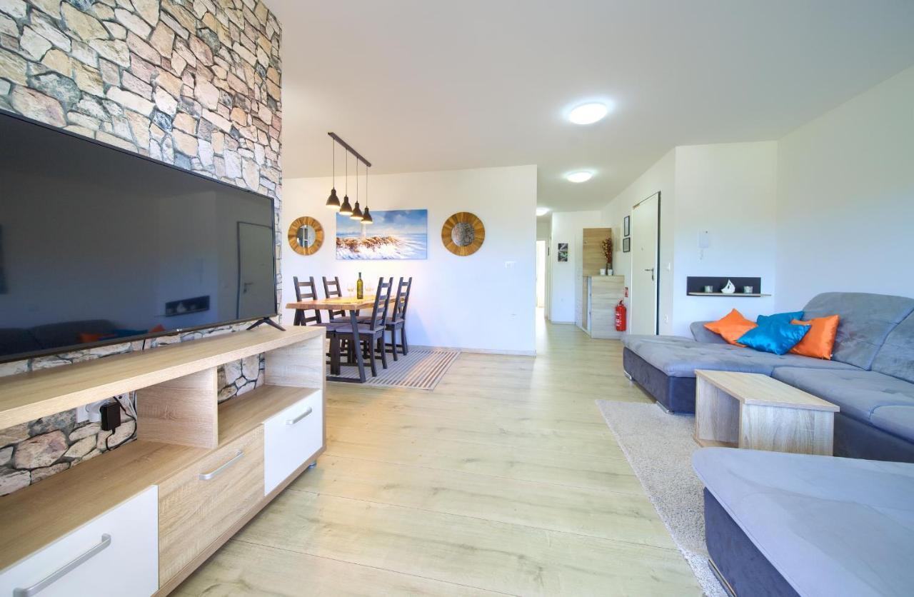 Apartments Nadica Deluxe Malinska Extérieur photo