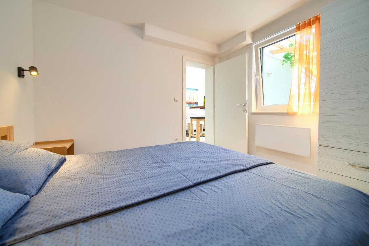 Apartments Nadica Deluxe Malinska Extérieur photo
